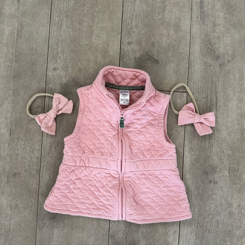 Carter’s 18 month baby girl zip vest jacket and matching bows - Picture 7 of 10